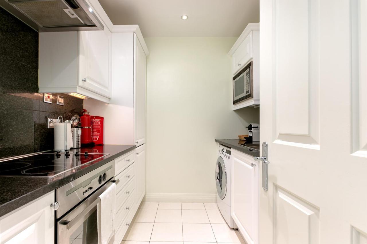 Point West Apartments Londres Exterior foto
